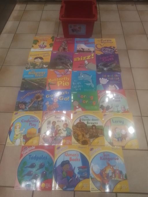 Buy & Sell Streetly Walsall - Photos for 23 NEW CHILDRENS BOOKS IN RED,BOX