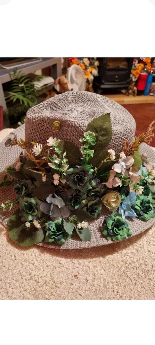 Buy & Sell Biggleswade Central Bedfordshire - Photos for ladies hat