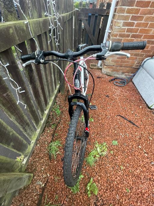 Buy & Sell Dumfries Dumfries and Galloway - Photos for Apollo Evade Men’s Small Road Bike