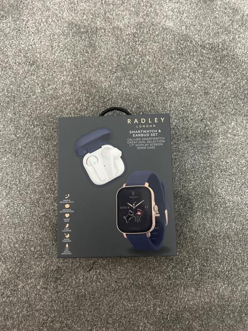 Buy & Sell Manor Park East London - Photos for Radley Smartwatch and Headphones Set