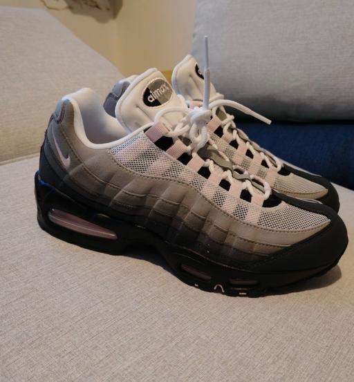 Buy & Sell Dumfries Dumfries and Galloway - Photos for Nike Air Max 95 Pink Foams