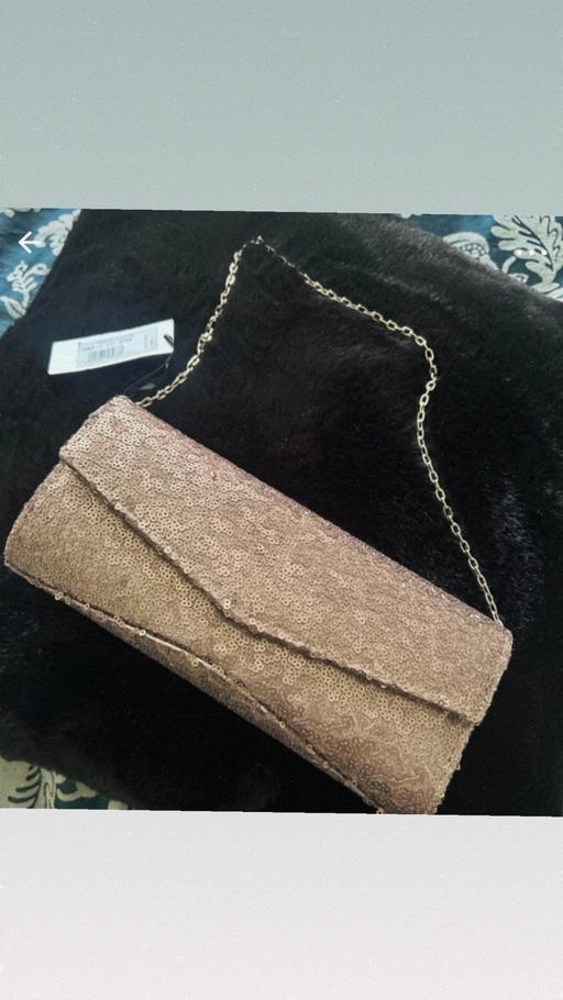 Buy & Sell Worsthorne Burnley - Photos for Clutch