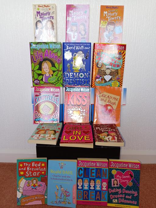 Buy & Sell Aintree Sefton - Photos for Children's Books