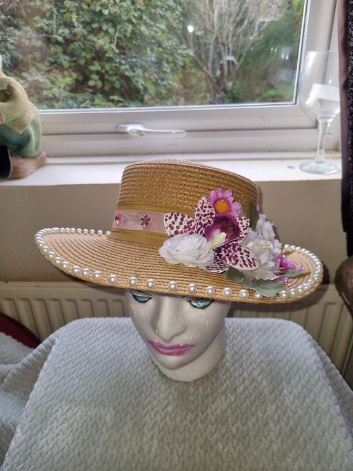 Buy & Sell Biggleswade Central Bedfordshire - Photos for ladies hat