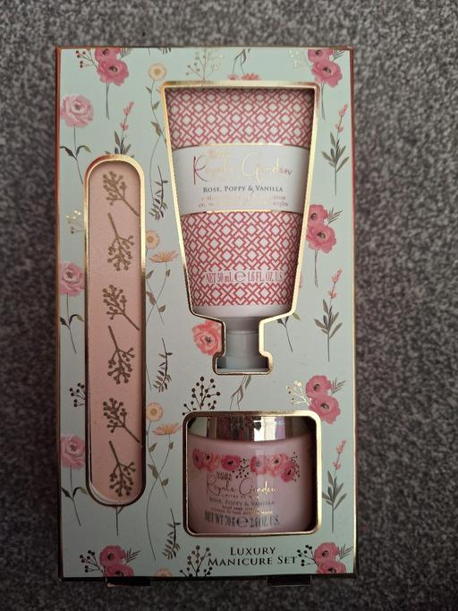 Buy & Sell Ettingshall Park Wolverhampton - Photos for New Gift Set 🎁