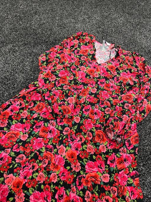 Buy & Sell Blackburn Blackburn with Darwen - Photos for Beautiful red and pink dress