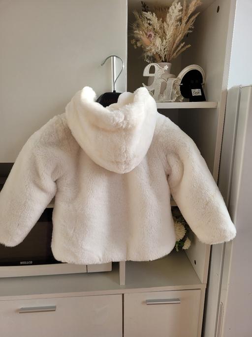 Buy & Sell Hither Green South East London - Photos for Girls Winter Faux Fur Jacket White Age 36M