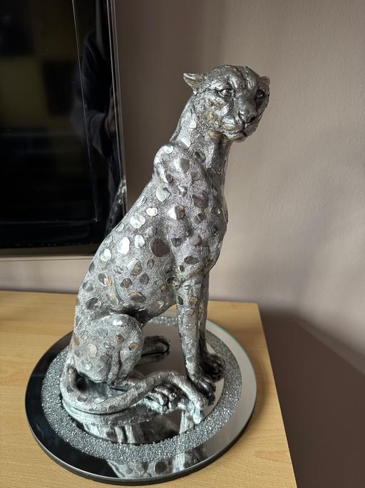 Buy & Sell New Eltham South East London - Photos for Beautiful large silver cheetah ornament