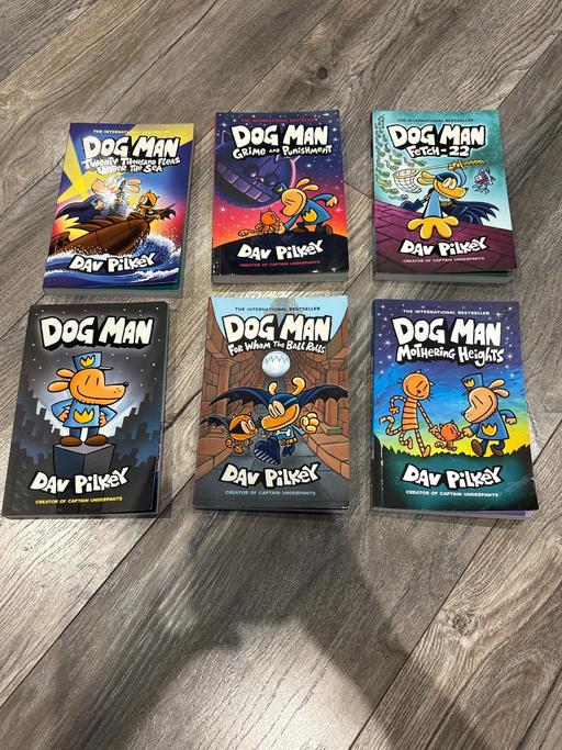 Buy & Sell Becontree East London - Photos for Dog man book collection