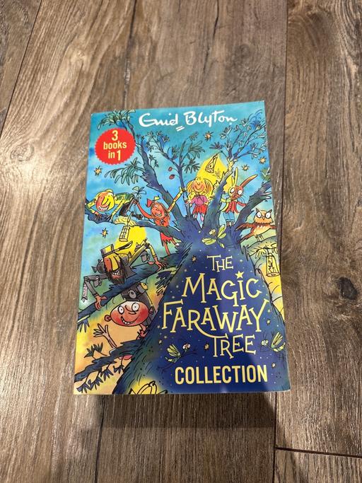 Buy & Sell Becontree East London - Photos for 3 fairytale books