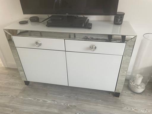 Buy & Sell Dunmow Uttlesford - Photos for Sideboard/TV unit