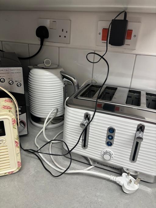 Buy & Sell Weoley Castle Birmingham - Photos for For sale Russell Hobbs kettle and toaster