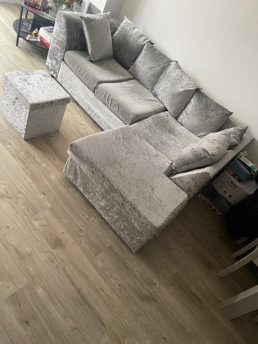 Buy & Sell Ashford Spelthorne - Photos for Grey Crush Velvet Sofa