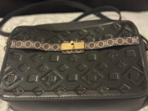 Buy & Sell Horsley Amber Valley - Photos for River lsalnd bag