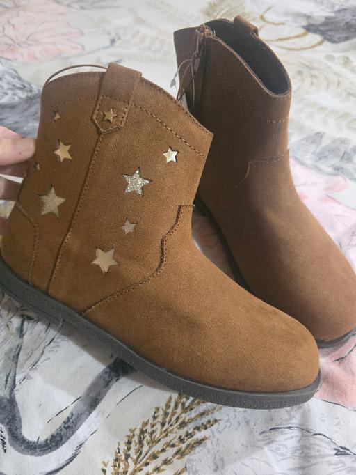 Buy & Sell Weoley Castle Birmingham - Photos for NEW size 2 TU girls boots