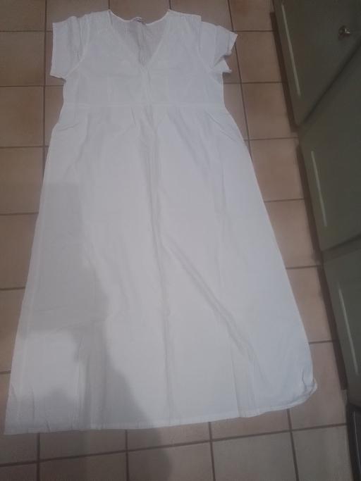 Buy & Sell Streetly Walsall - Photos for LADIES WHITE PER UNA COTTON NIGHTDRESS
