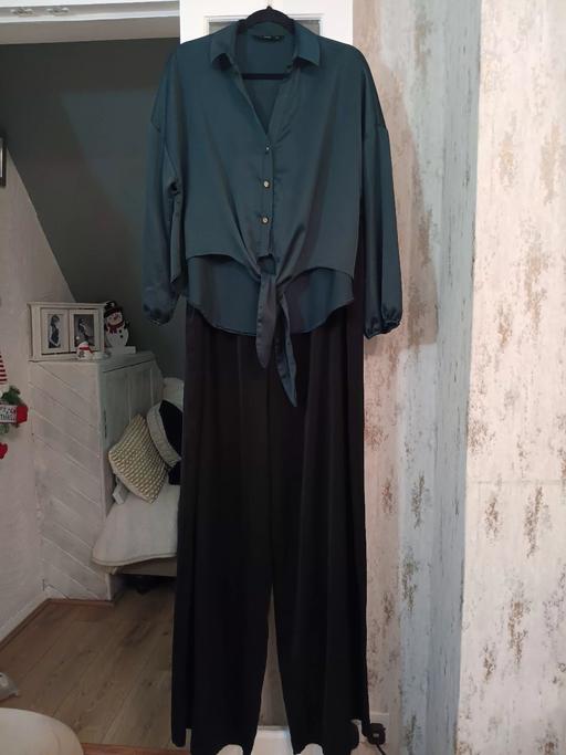 Buy & Sell Hornchurch Havering - Photos for satin blouse and trousers