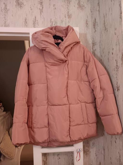Buy & Sell Hornchurch Havering - Photos for Rose pink stradivarius puffer jacket