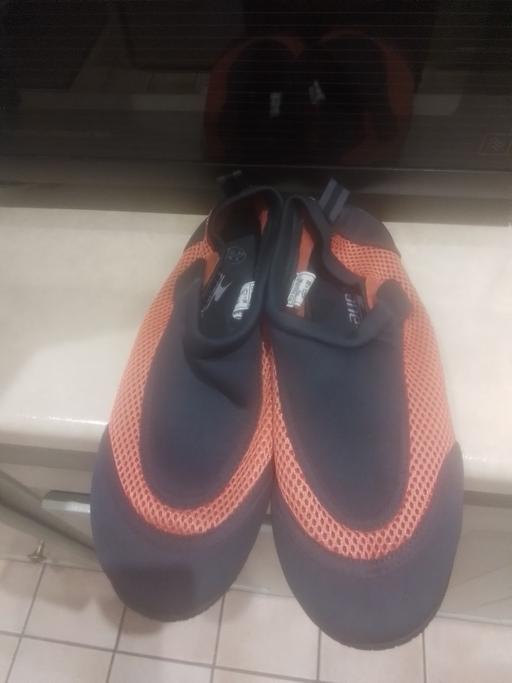 Buy & Sell Streetly Walsall - Photos for NEW CRANE BEACH SHOES