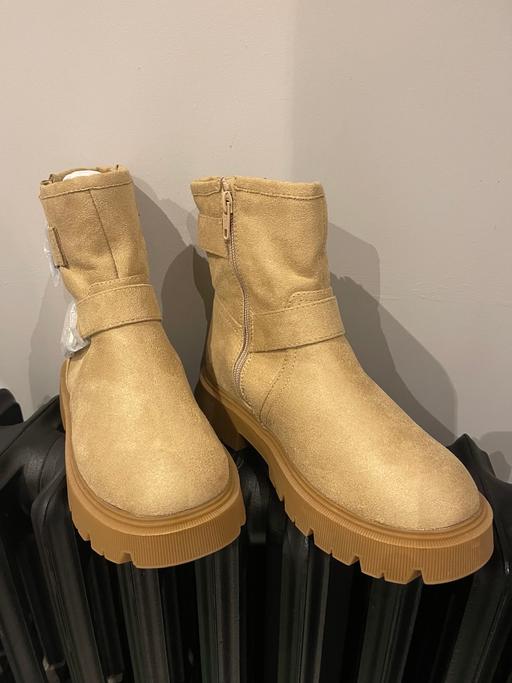 Buy & Sell Monkseaton North Tyneside - Photos for Boot River island boot brand new size 3