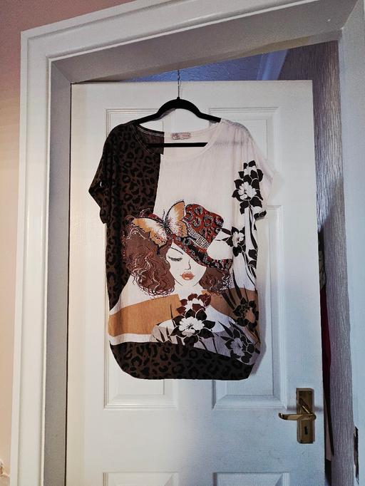Buy & Sell Newton Doncaster - Photos for unusual dressy top, size 16..