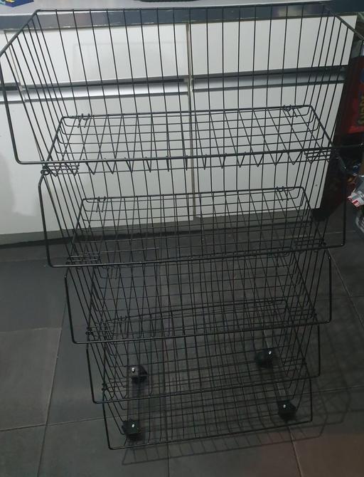 Buy & Sell Yardley Wood Birmingham - Photos for FREE TOO COLLECT - METAL STORAGE SHELF