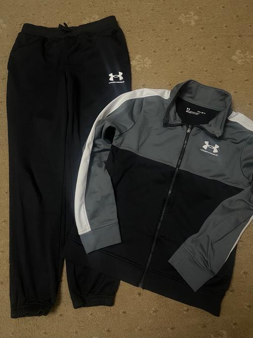 Buy & Sell Moxley Walsall - Photos for Under armer tracksuit