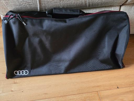 Vehicles Haydons Road South West London - Photos for Audi E-Tron charging cable bonnet storage bag