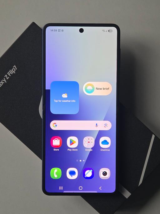 Buy & Sell Wakefield City Centre Wakefield - Photos for Samsung Z Flip 7 256GB