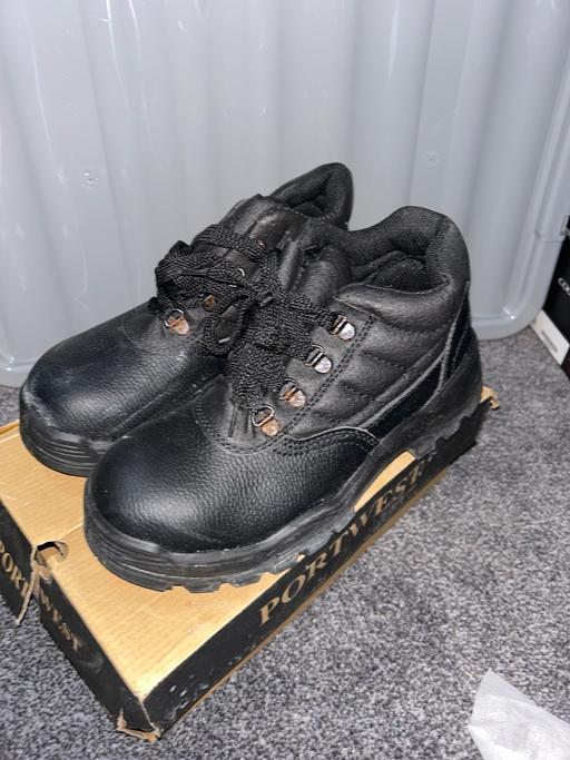 Buy & Sell Stanton-by-Bridge South Derbyshire - Photos for safety shoes 6