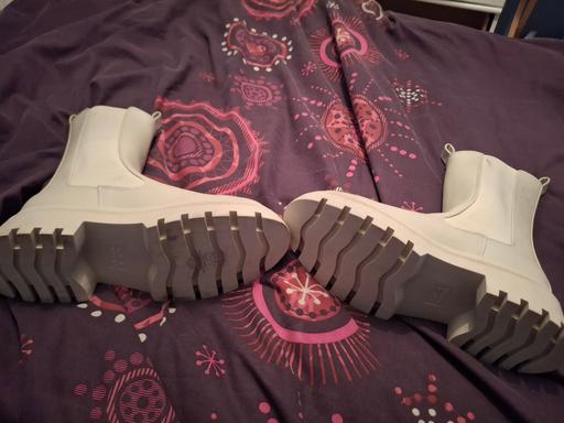 Buy & Sell Kirkby-in-Ashfield Ashfield - Photos for brand new primark size 6 boots