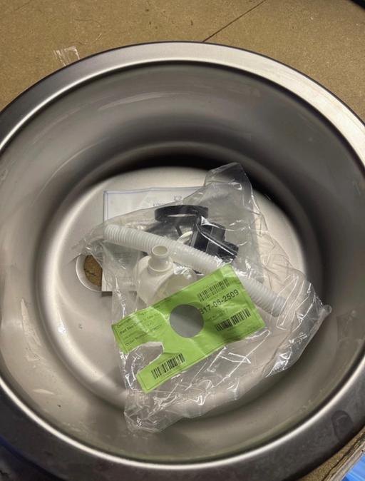 Buy & Sell Sandfield Park Liverpool - Photos for Round sink with components