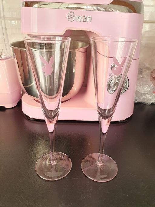 Buy & Sell Upper Gornal Dudley - Photos for pink glass playboy champagne flutes x 2