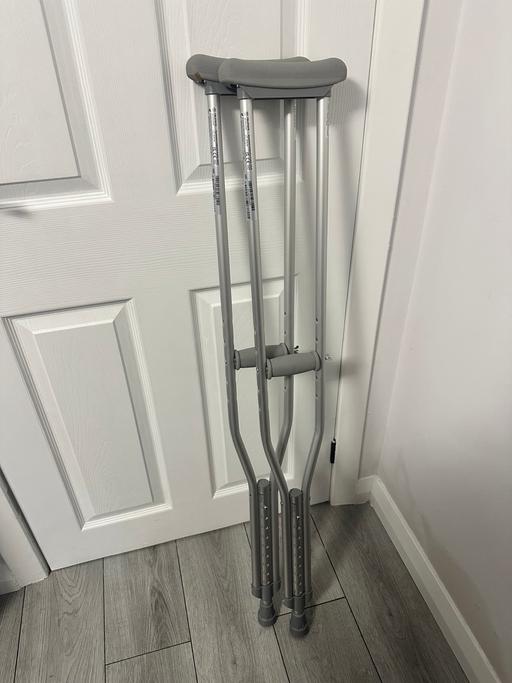 Buy & Sell Sheffield Sheffield - Photos for Drive Devilbiss Aluminium Underarm Crutches