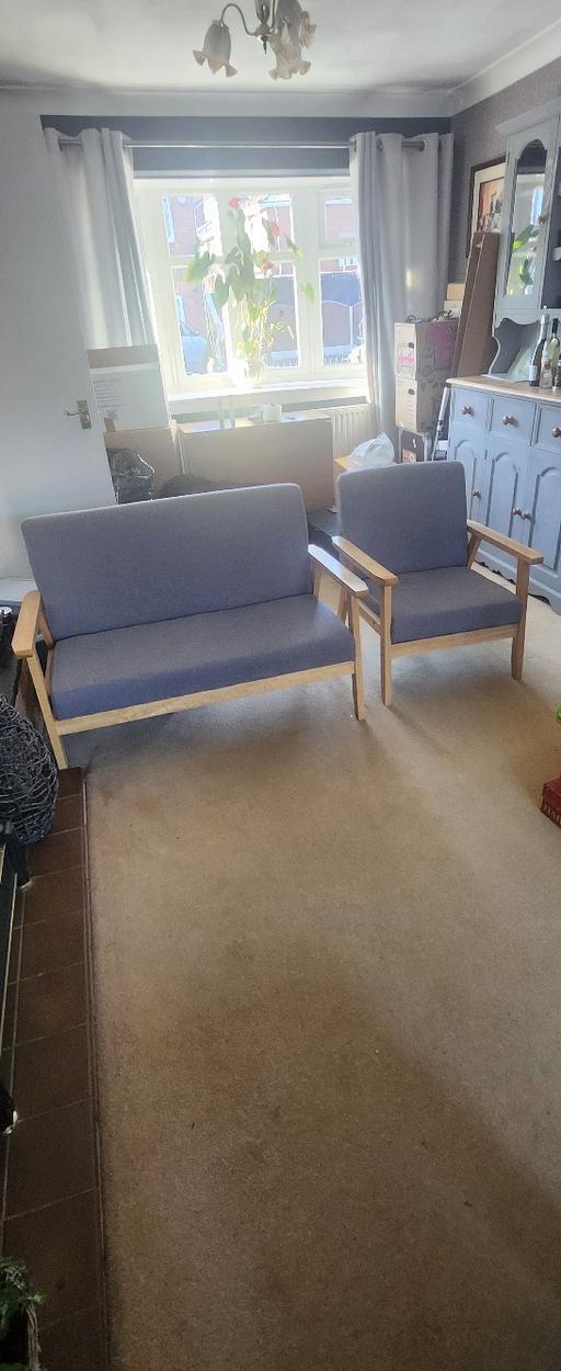Buy & Sell Ocker Hill Sandwell - Photos for sofa 2 seter and 1 chair