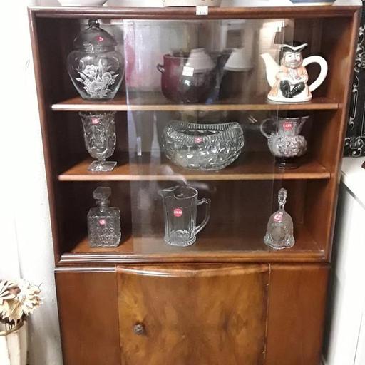 Buy & Sell Saint Pauls Trading Estate Tameside - Photos for Vintage walnut veneer glass fronted cabinet