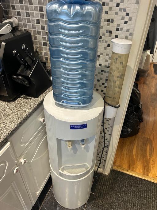 Buy & Sell Wythenshawe Manchester - Photos for Oasis water cooler