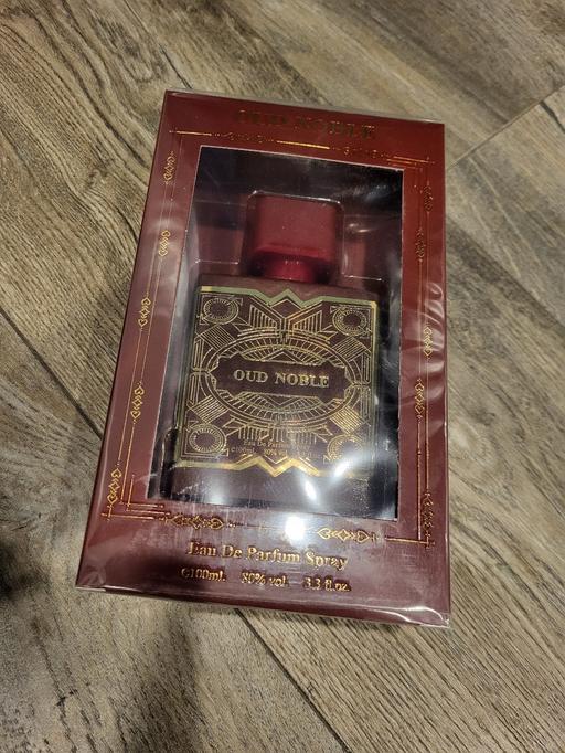 Buy & Sell Netherton Kirklees - Photos for oud noble women's perfume