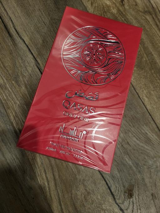 Buy & Sell Netherton Kirklees - Photos for qasas red women's perfume