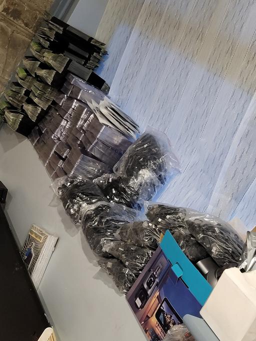 Buy & Sell Netherton Kirklees - Photos for 100 Bluetooth Earphones