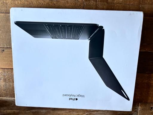 Buy & Sell Catshill Bromsgrove - Photos for Apple Magic Keyboard for iPad Pro 13-inch