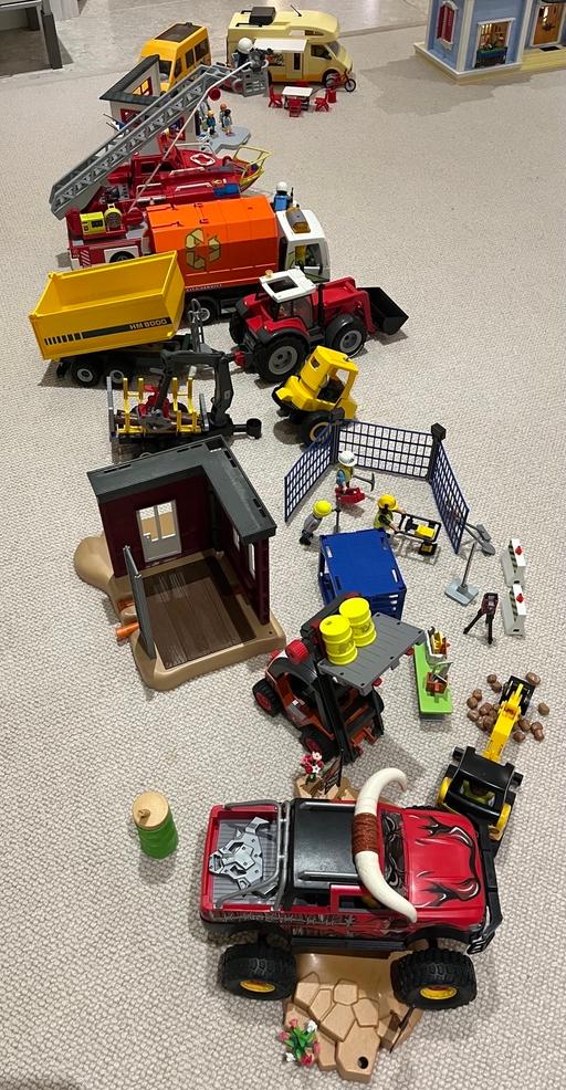 Buy & Sell Riverhead Sevenoaks - Photos for Playmobil Vehicles, Building Site and School