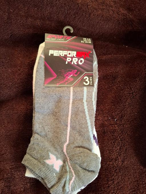 Buy & Sell Woodsetton Dudley - Photos for TRAINER SOCKS