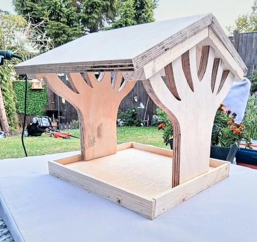 Buy & Sell Rowley Village Sandwell - Photos for large tree of life bird feeder