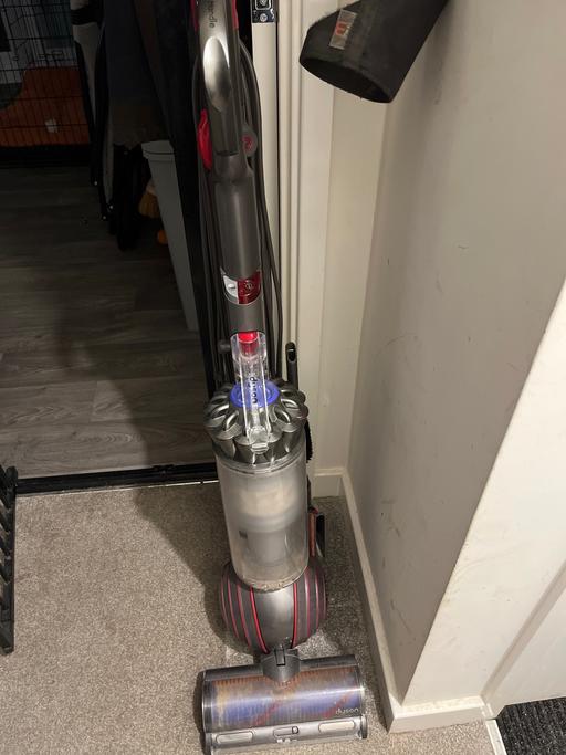 Buy & Sell Balby Doncaster - Photos for Dyson ball v8 with hair removal technology