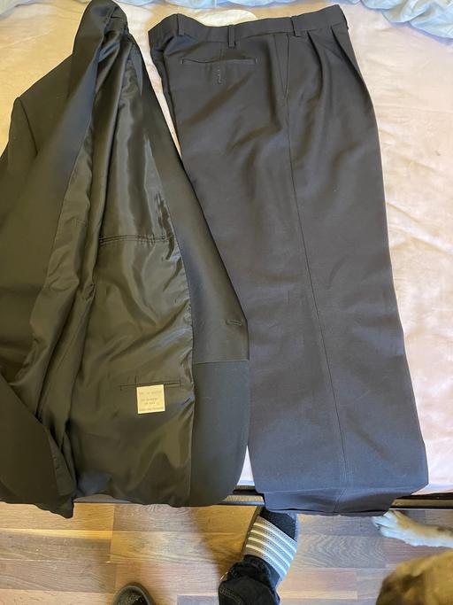 Buy & Sell Heath Park Havering - Photos for Suits jacket and trousers XL