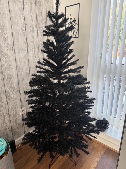 Buy & Sell Woodsetton Dudley - Photos for 6ft Black Christmas Tree