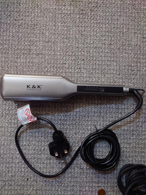 Buy & Sell Sydenham Hill South East London - Photos for k&k professional wide hair straighteners