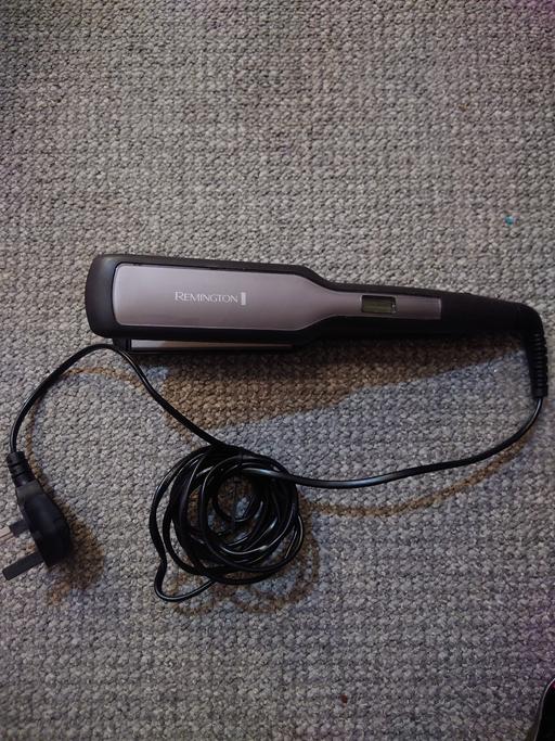Buy & Sell Sydenham Hill South East London - Photos for Remington wide hair straighteners