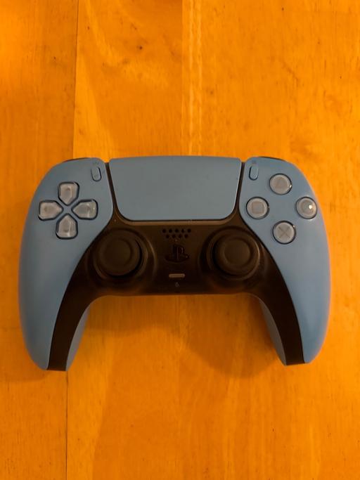 Buy & Sell London Luton Airport Luton - Photos for PS5 controller (has bad left stick drift)